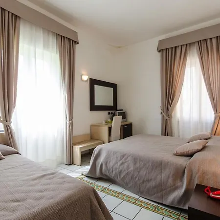 Antica 3* Maiori
