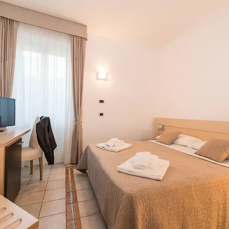 Antica 3*