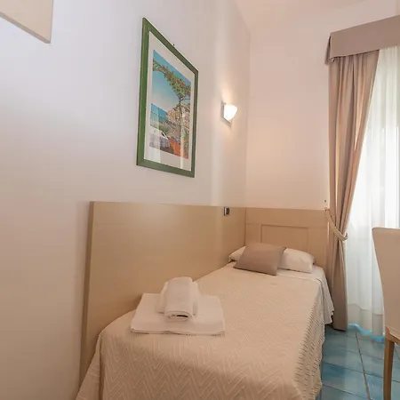 Antica 3* Maiori