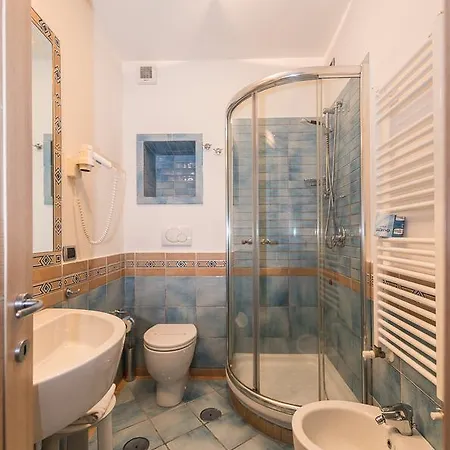 Antica 3*