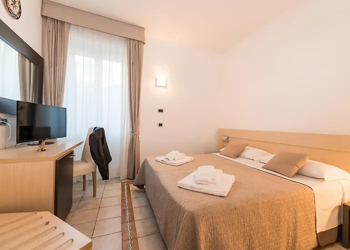 Antica 3*